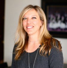 Read more about the article Nadine Dietz -Adweek CCO – Named to LinkedIn Top Voices 2019
