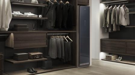 Read more about the article Samsung Introduces AirDresser – An Innovative Appliance that Refreshes and Sanitizes Clothes without Washing